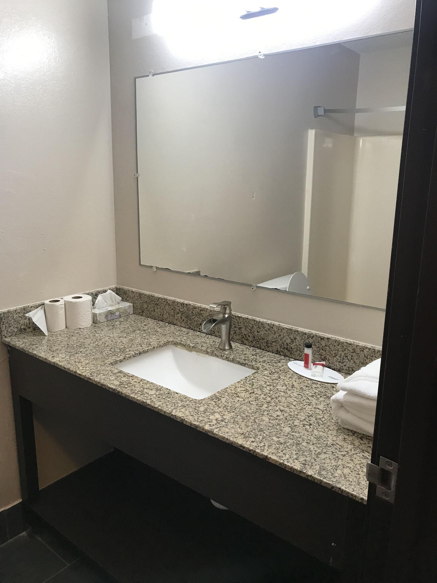 Super 8 By Wyndham Lenexa Overland Park Area/Mall Area Εξωτερικό φωτογραφία