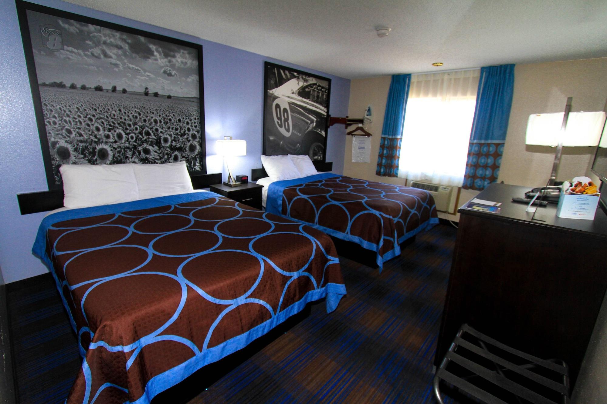 Super 8 By Wyndham Lenexa Overland Park Area/Mall Area Εξωτερικό φωτογραφία