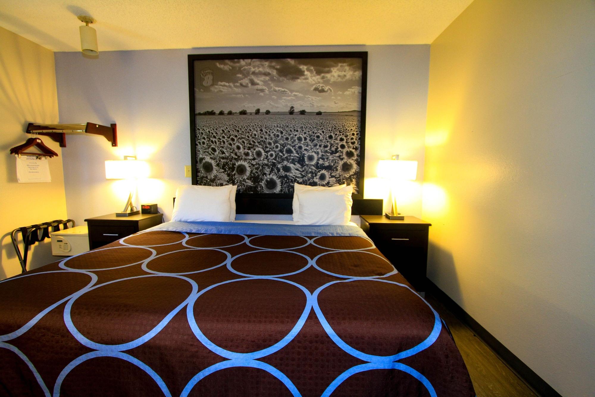 Super 8 By Wyndham Lenexa Overland Park Area/Mall Area Εξωτερικό φωτογραφία