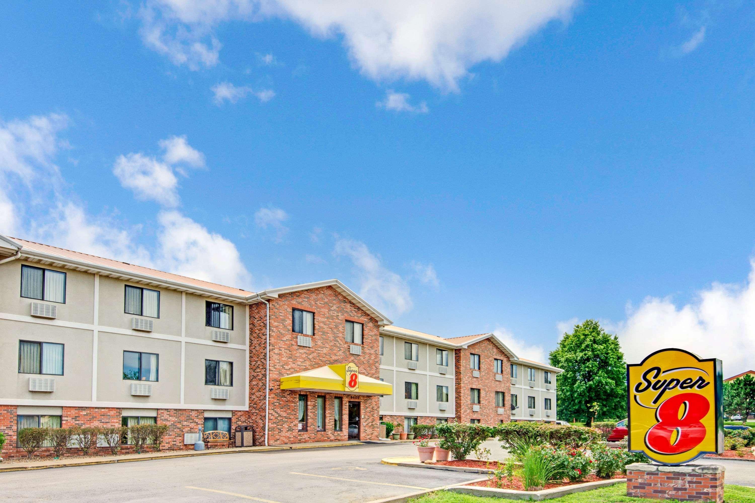 Super 8 By Wyndham Lenexa Overland Park Area/Mall Area Εξωτερικό φωτογραφία