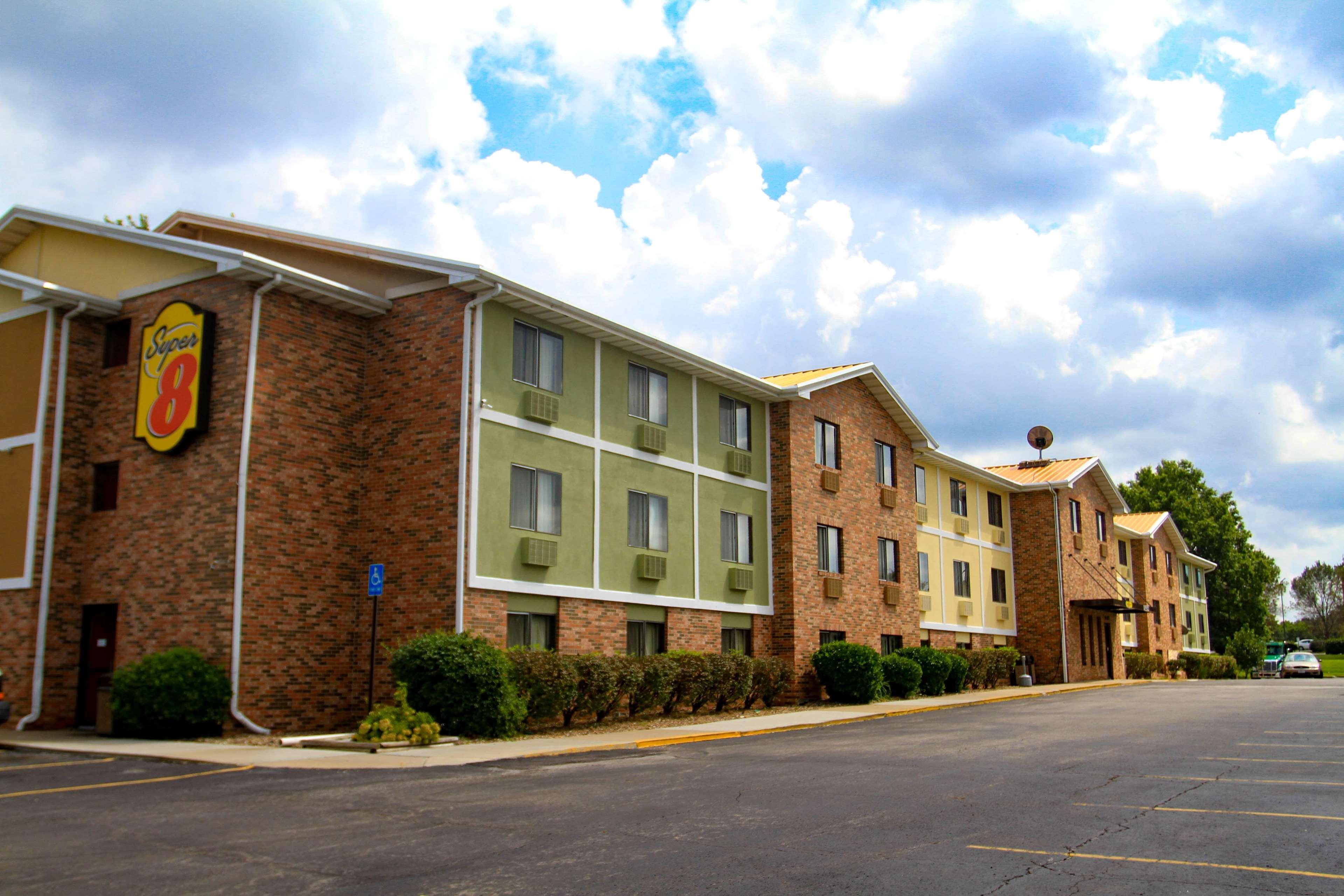 Super 8 By Wyndham Lenexa Overland Park Area/Mall Area Εξωτερικό φωτογραφία