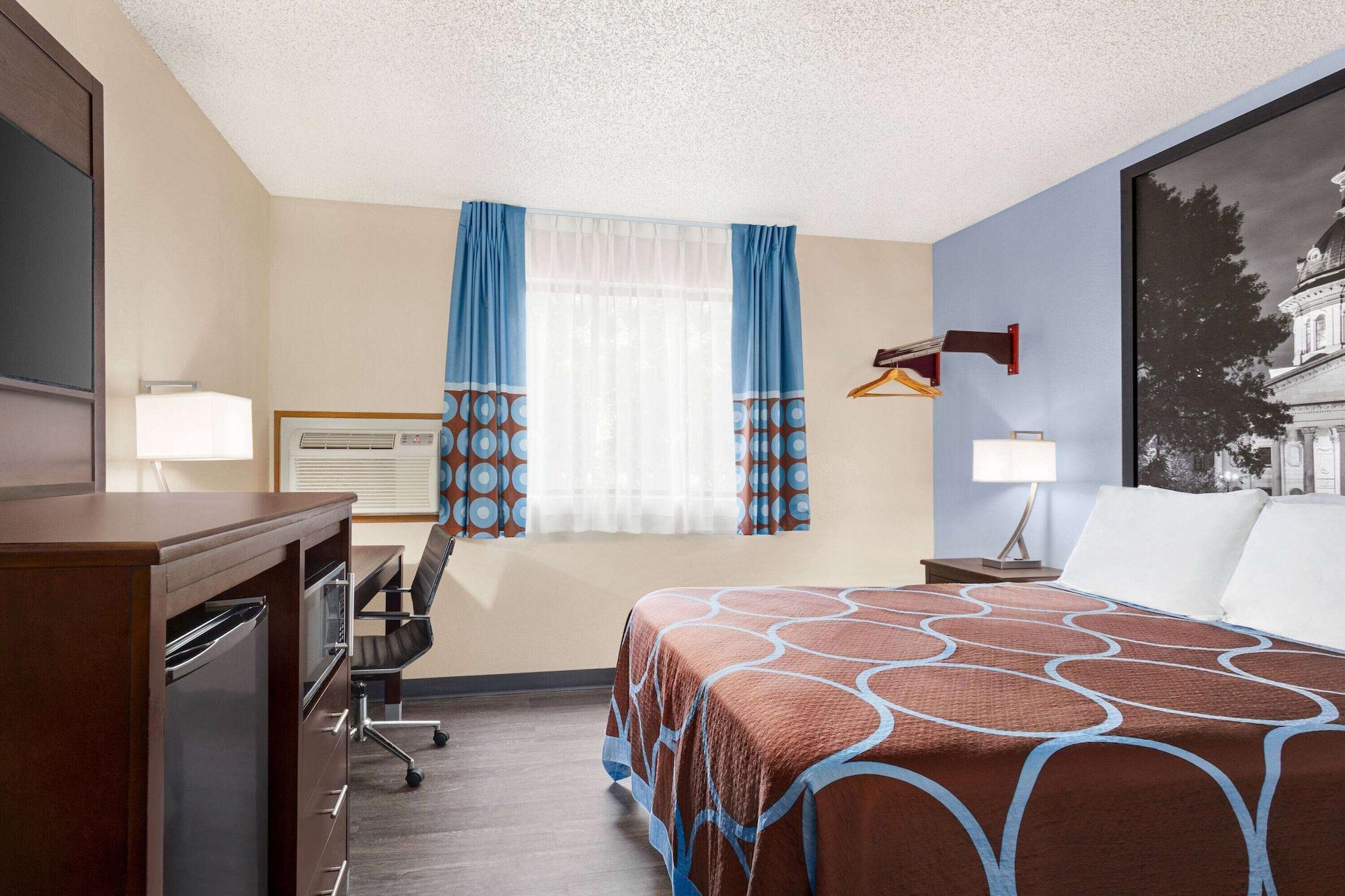 Super 8 By Wyndham Lenexa Overland Park Area/Mall Area Εξωτερικό φωτογραφία