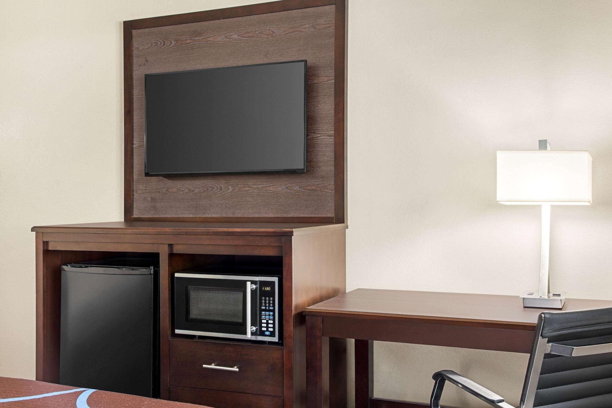 Super 8 By Wyndham Lenexa Overland Park Area/Mall Area Εξωτερικό φωτογραφία