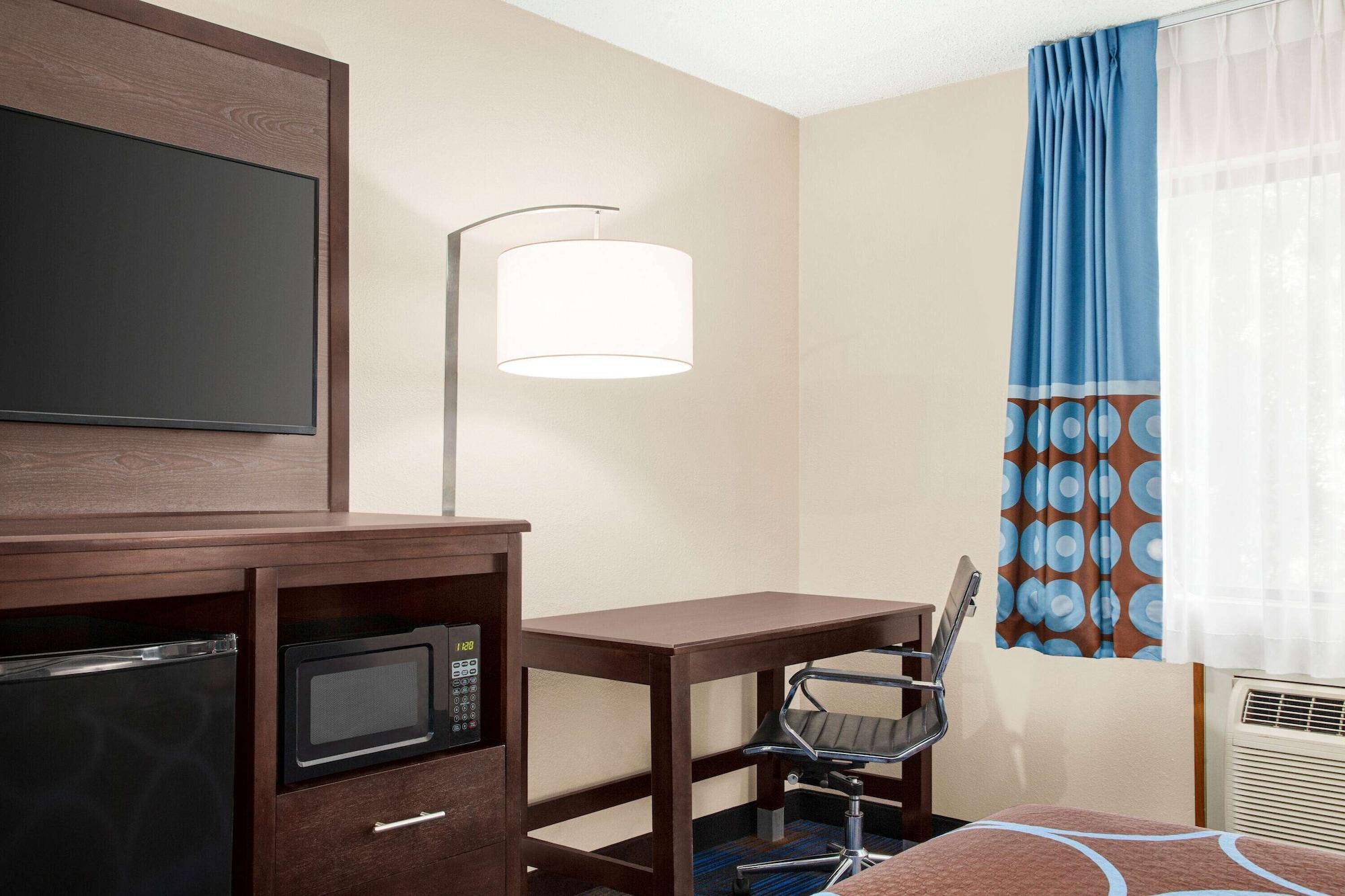 Super 8 By Wyndham Lenexa Overland Park Area/Mall Area Εξωτερικό φωτογραφία