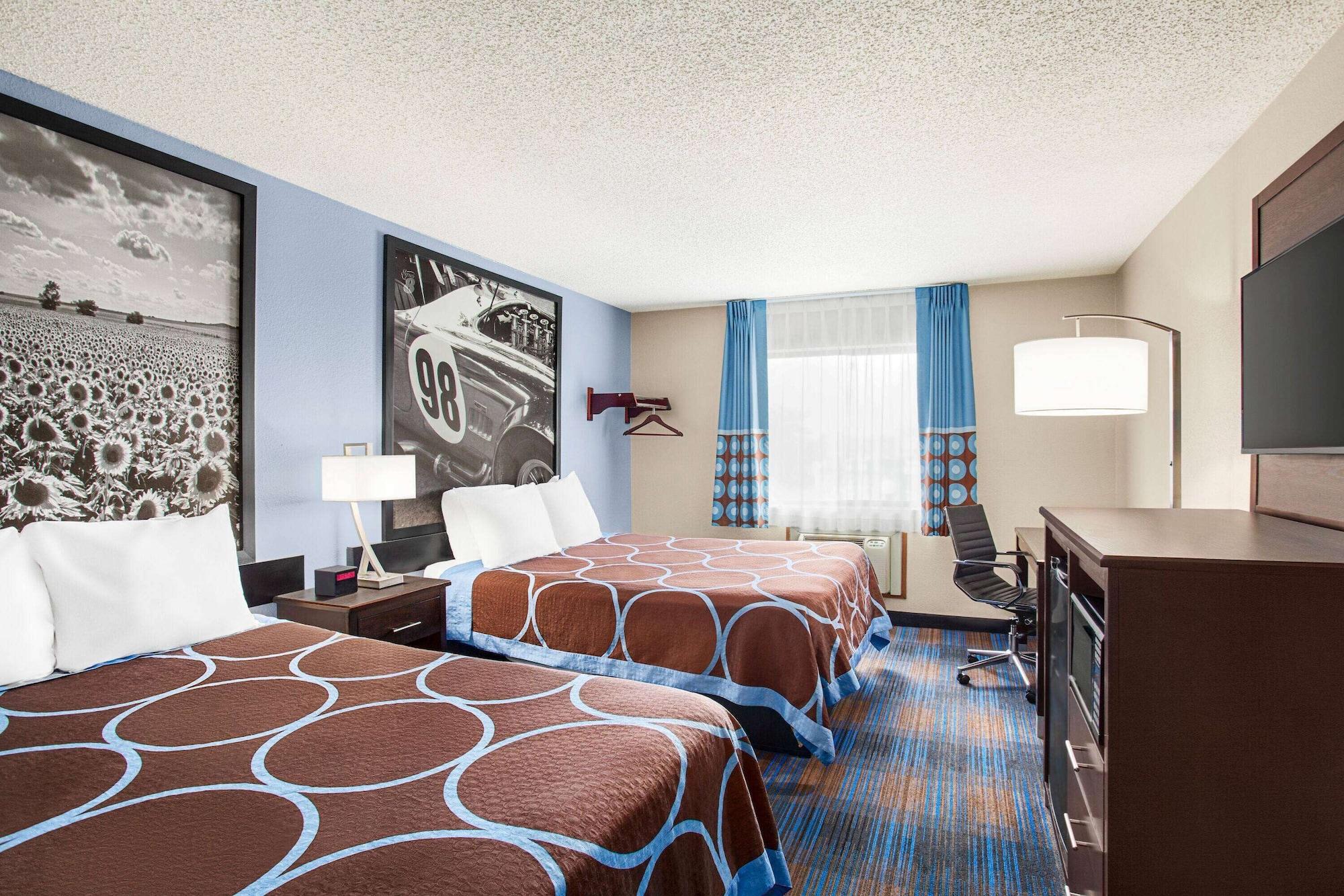 Super 8 By Wyndham Lenexa Overland Park Area/Mall Area Εξωτερικό φωτογραφία